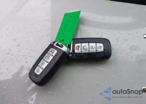 2014 Hyundai Sonata Hybrid z USA, uszkodzony, nr VIN KMHEC4A4XEA111366